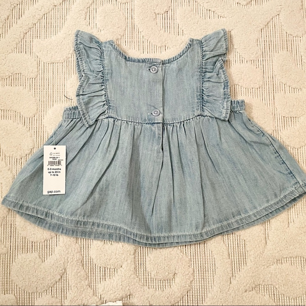 Baby Gap girl denim ruffle top and eyelet shorts outfit NWT! - Picture 4 of 4